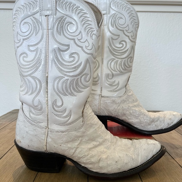 Olathe Vintage Cowgirl Boots! - Picture 16 of 16